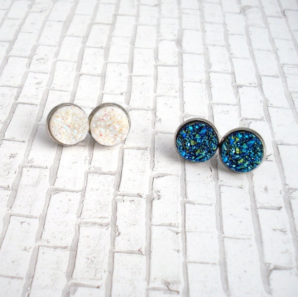 🆕️ Druzy Stud Earrings - Picture 8 of 8
